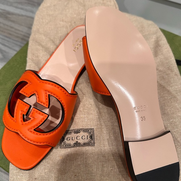 New w Box Gucci Orange Interlocking G Leather Slide Sandals - Picture 4 of 6